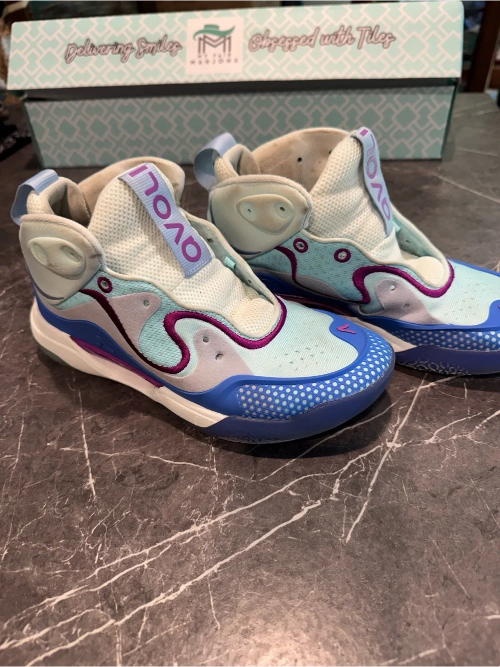 Avoli Volleyball Shoes - Only wore 1 season